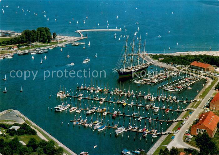 Travemuende Ostseebad Yachthafen mit Dreimaster Segelschiff Fliegeraufnahme