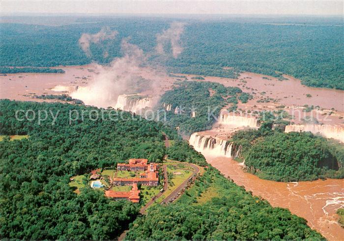 Iguacu Vista aerea geral do Rio e das Cataratas do Iguacu Hotel das Catataratas