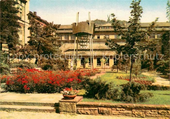 Meissen Elbe Sachsen VEB Staatl Porzellan Manufaktur Meissen Werkhof mit Glocken