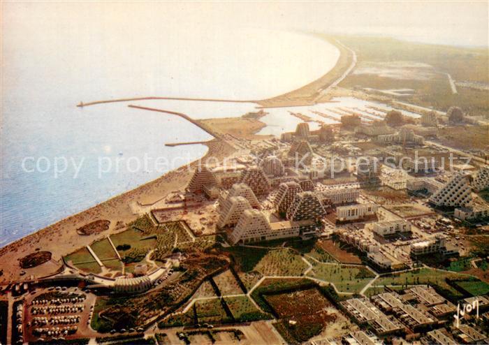 La Grande-Motte Cocher de la soleil sur la Station Vue aerienne