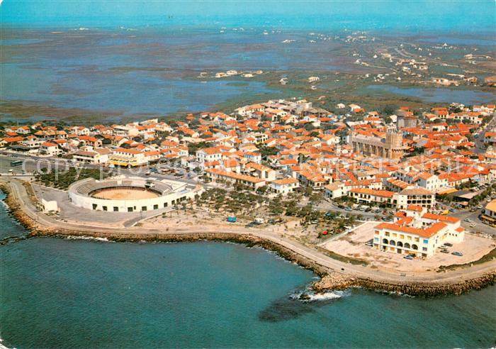 Les Saintes-Maries-de-la-Mer Vue aerienne au dessus de la Camargue