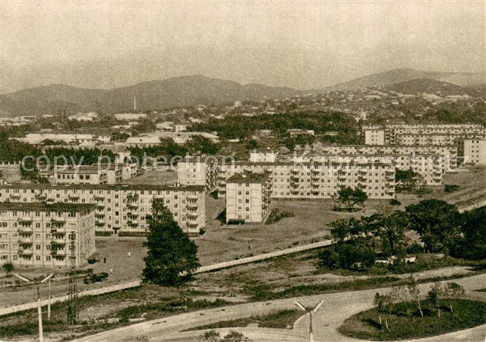 Vladivostok Neue Haeuser in Dorf Rebak