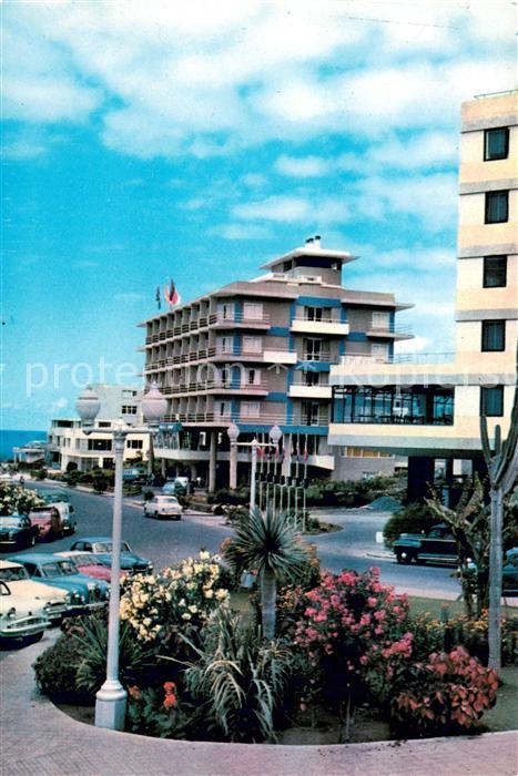 Puerto-de-la-Cruz Avenida de Colon y hoteles de turismo