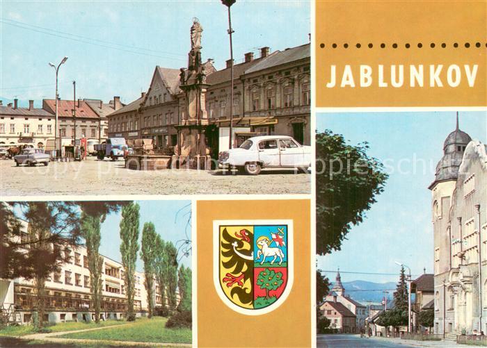 Jablunkov Jablunkau CZ Stadtplatz Brunnen Strassenpartie