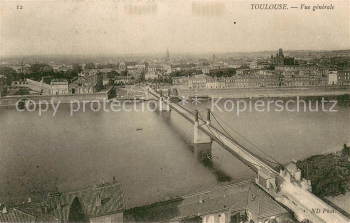 Toulouse 31 Pont sur la Garonne vue sur la ville