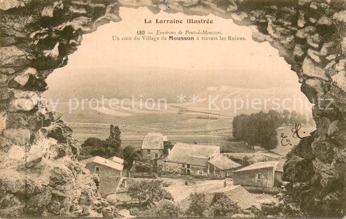 Mousson 54 Un coin du village a travers les ruines