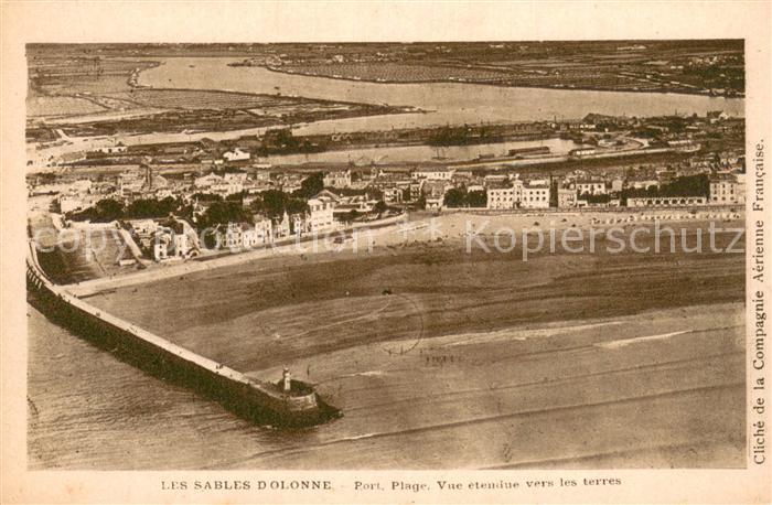 Les Sables-d Olonne 85 Le port et la plage vue aérienne