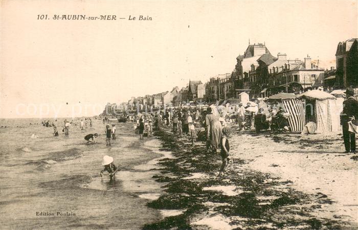 Saint-Aubin-sur-Mer Calvados Le bain sur la plage