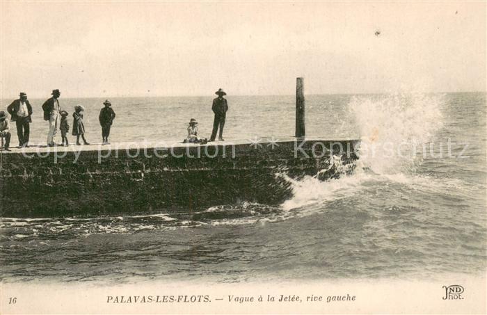 Palavas-les-Flots 34 Vague a la Jetee rive gauche