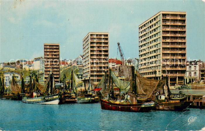 Boulogne-sur-Mer 62 Le port Bateaux de pêche