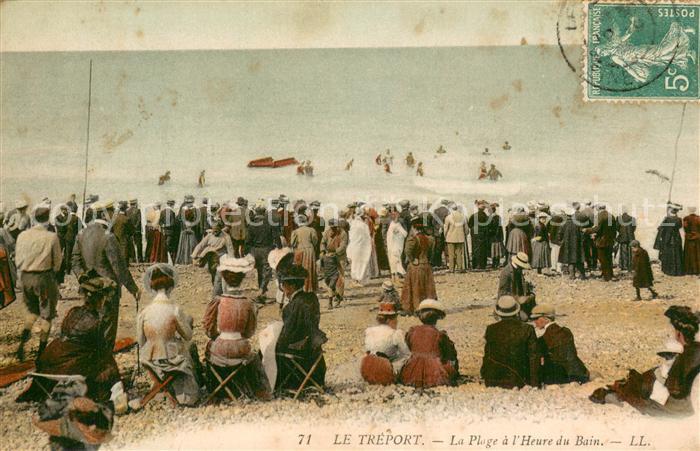 Le Treport 76 La plage a l heure du bain