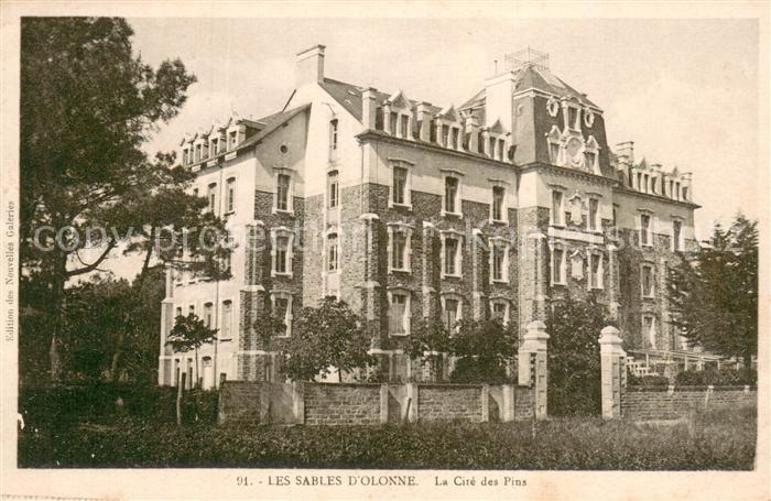 Les Sables-d Olonne 85 La Cire des Pins