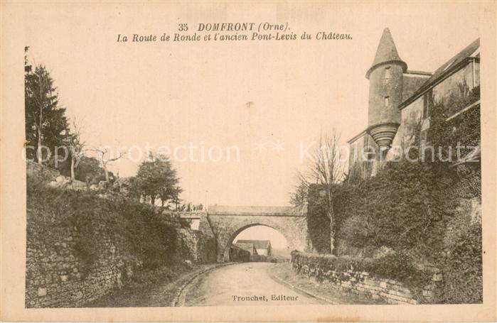 Domfront 61 Orne La Route de Ronde et l’ancien Pont Levis du Chateau