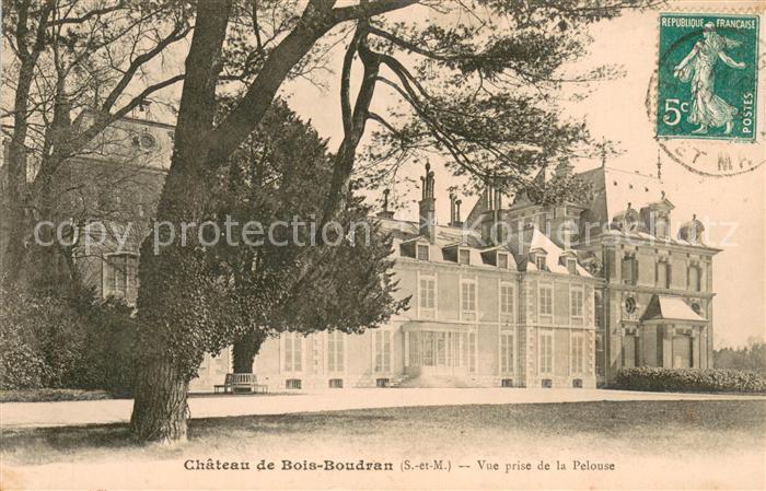 Chateau de Bois-Boudran 77 Seine-et-Marne Vue prise de la Pelouse