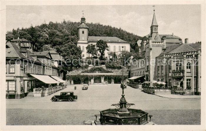 Leutenberg Thueringen Ortspartie mit Kirche und Brunnen