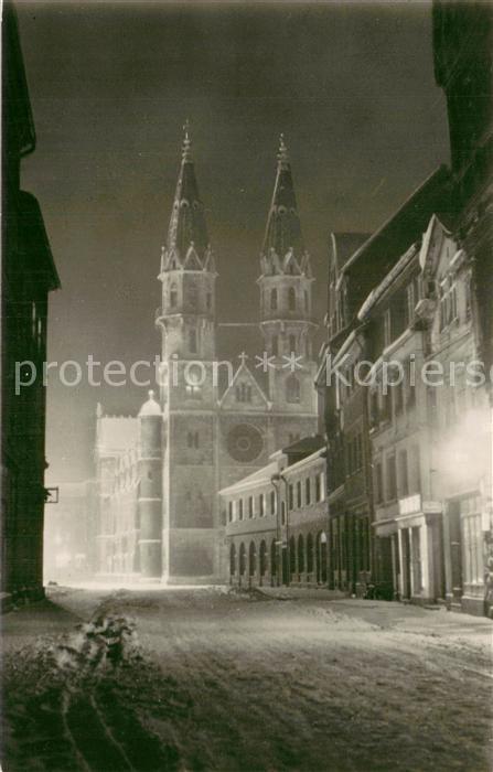 Meiningen Thueringen im Schnee Blick zur Stadtkirche
