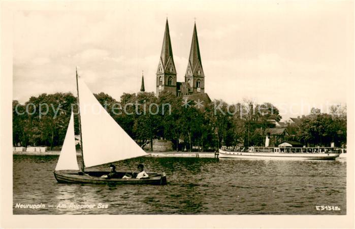 Neuruppin Bootspartie am Ruppiner See mit Kirche