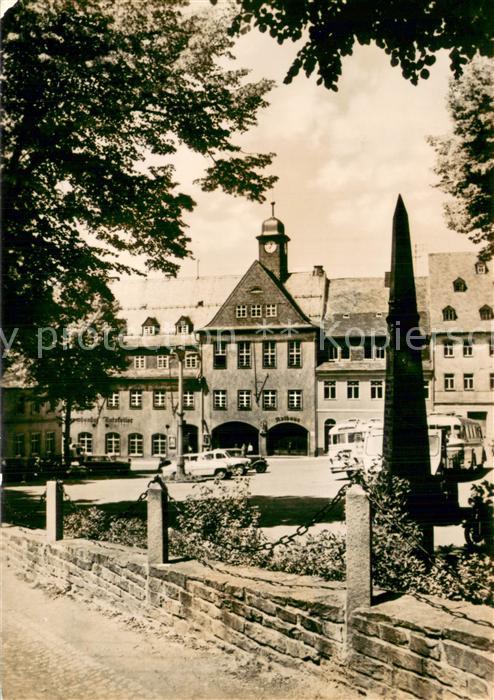 Wolkenstein Erzgebirge Rathaus mit Postsaeule