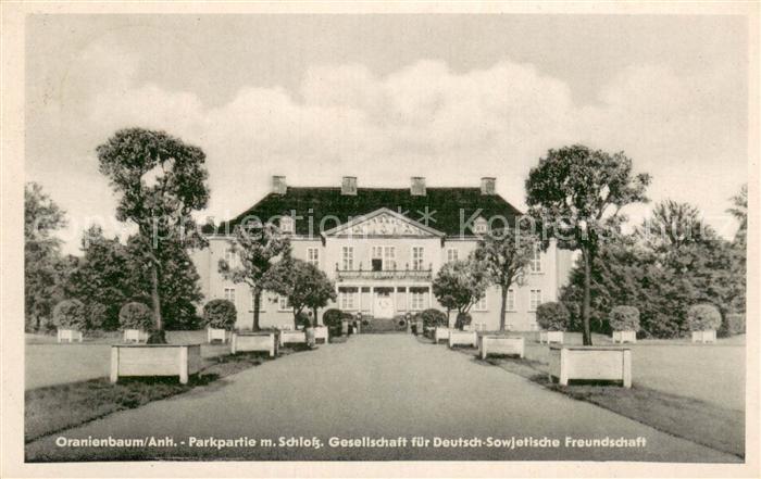 Oranienbaum Parkpartie mit Schloss Gesellschaft fuer DSF