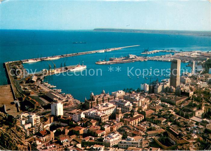 Alicante Vista parcial y puerto