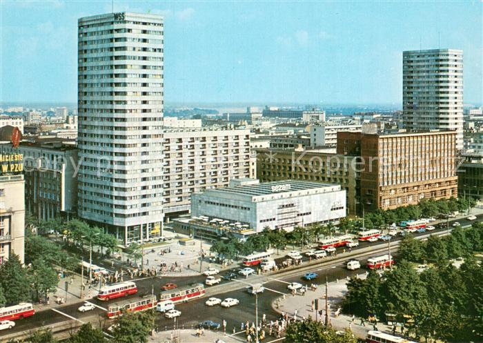 Warszawa Skrzyzowanie ulic Marszalkowskiej i Swietokrzyskiej