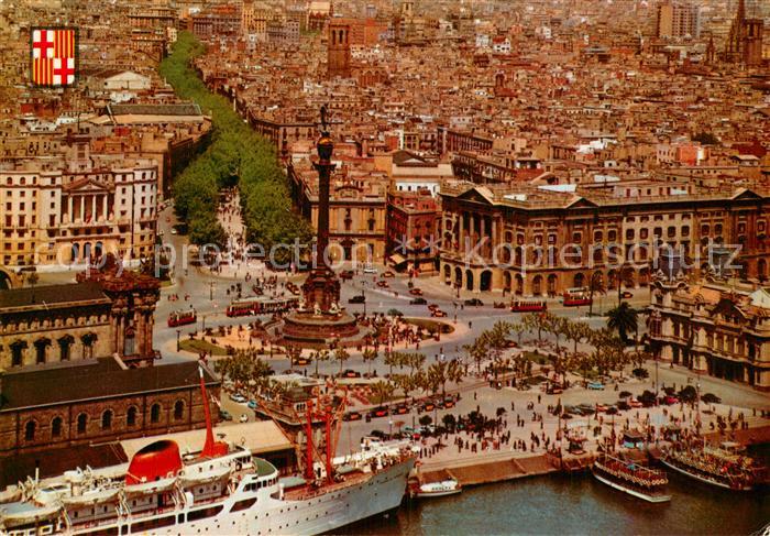 Barcelona Cataluna Puerto Monumento a Colon y vista parcial de la Ciudad