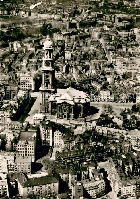 HAMBURG  CITY Der Michel in seiner frueheren Umgebung Fliegeraufnahme