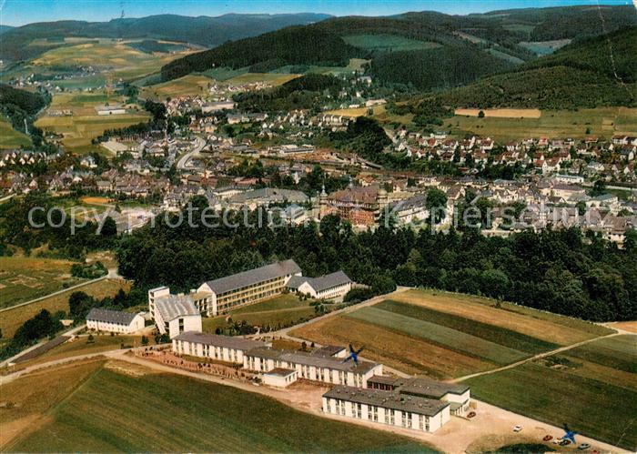 Bad Berleburg Fliegeraufnahme mit Schloss und NH Klinik Odeborn mit Gaestehaeuse