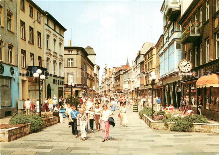 Schwerin  Mecklenburg Hermann Matern Strasse Fussgaengerzone Innenstadt