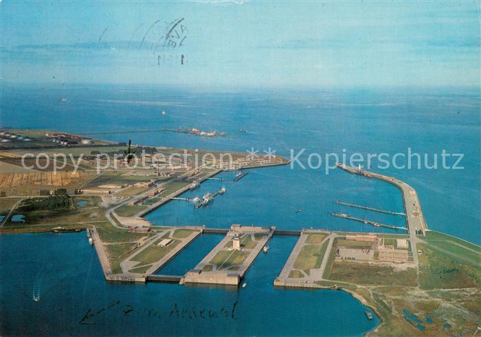 Wilhelmshaven  CITY Fliegeraufnahme Einfahrt m. oelhafen