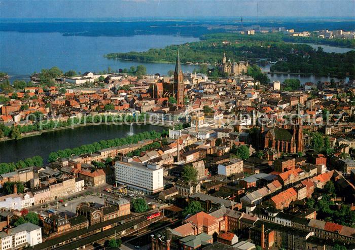 Schwerin  Mecklenburg Altstadt Paulskirche Dom Pfaffenteich und Schloss Fliegera