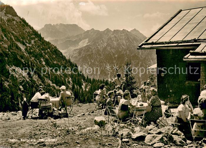 Oberjoch Bergcafe Iselerplatz mit Daumen Breitenberg und Ratsspitze