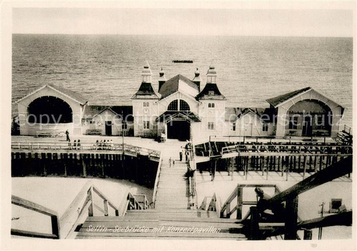 Sellin Ruegen Seebruecke mit Konzertpavillon