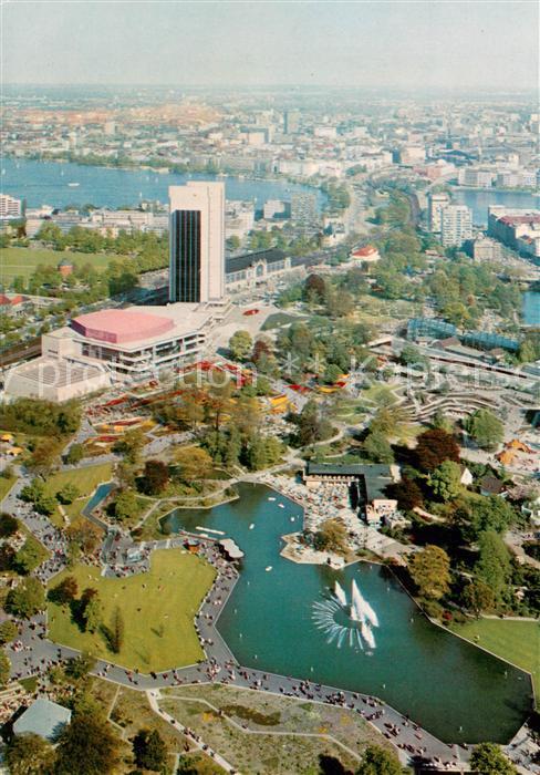 HAMBURG  CITY Blick vom Fernsehturm auf Congress Centrum und Alster