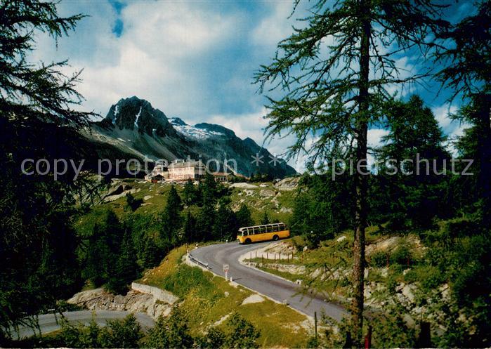 Postbus Maloja mit Piz Lagrev