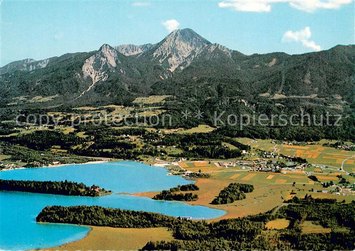 Faakersee Kaernten AT Fliegeraufnahme mit Mittagskogel