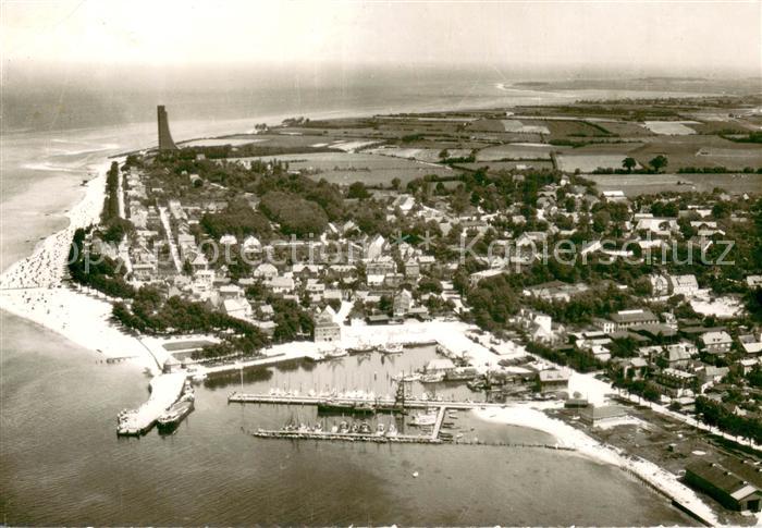 Laboe Fliegeraufnahme mit Marine Ehrenmal