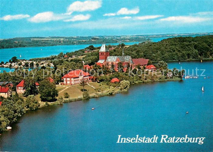 Ratzeburg Schleswig-Holstein Fliegeraufnahme mit Dom und Heimatmuseum