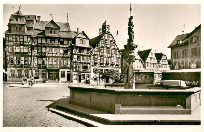 Butzbach Marktplatz Brunnen Altstadt Fachwerkhaeuser