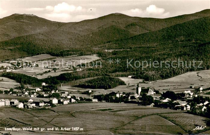 Lam Oberpfalz Panorama Blick zu grossem und kleinem Arber Bayerischer Wald
