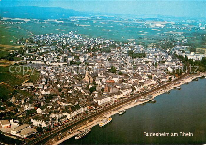 Ruedesheim am Rhein Fliegeraufnahme