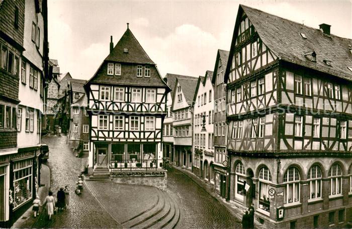 WETZLAR Lahn Hessen Eisenmarkt mit Wertherhaus und Alte Muenz