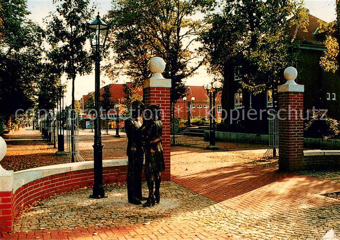 Munster  oertze Vor der Kaserne Lilli Marleen Gruppe