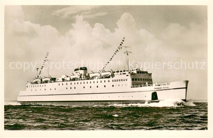 Dampfer Oceanliner Hochsee Theodor Heuss