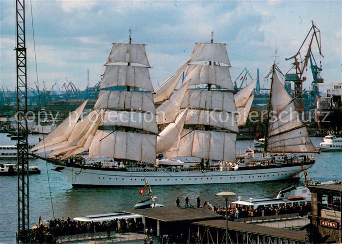Segelschiffe Gorch Fock Hamburger Hafen