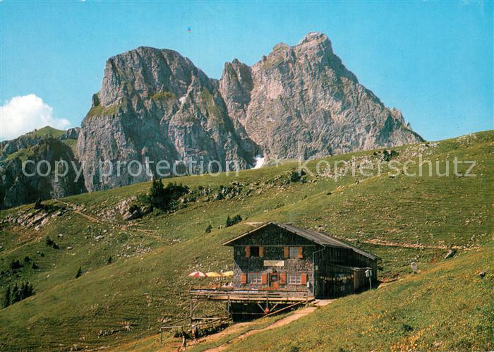Hochalphuette 1546m Aggenstein Pfronten Aussenansicht m. Aggenstein