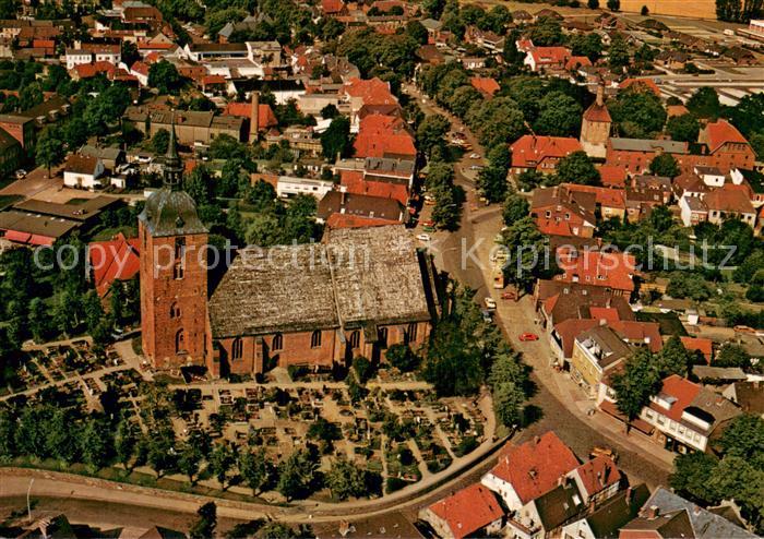 Burg  Fehmarn Fliegeraufnahme mit Kirche