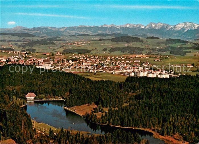 Lindenberg Allgaeu Fliegeraufnahme mit Waldsee