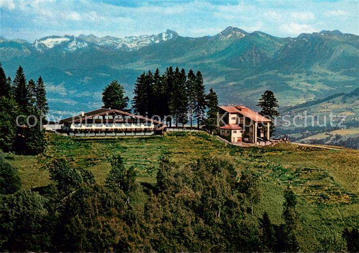 Bregenz Vorarlberg Berghaus Pfaender mit Pfaenderbahn Bergstation und Alpenkette