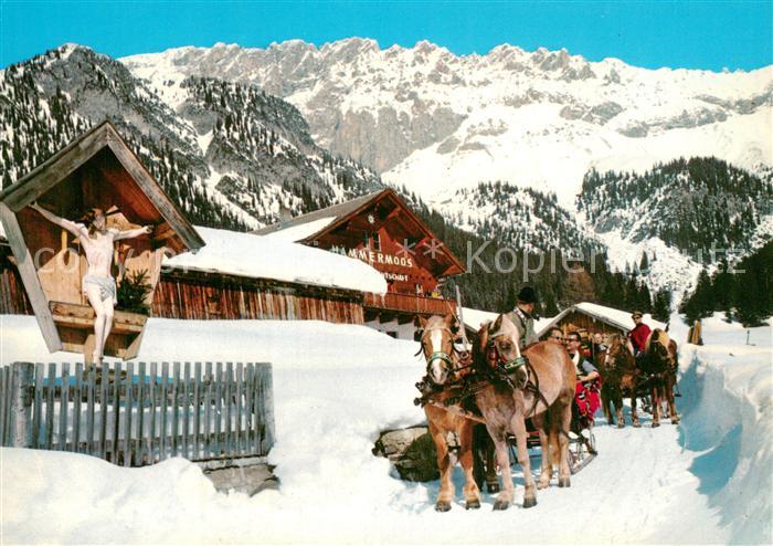 Leutasch Schlittenpartie auf der Haemmermoosalm Wegekreuz